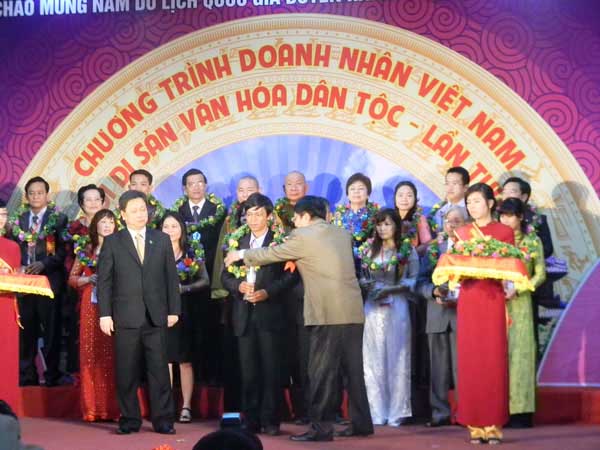 Doanh nhân Việt Nam với Di sản Văn hóa Dân tộc – Huế 2012